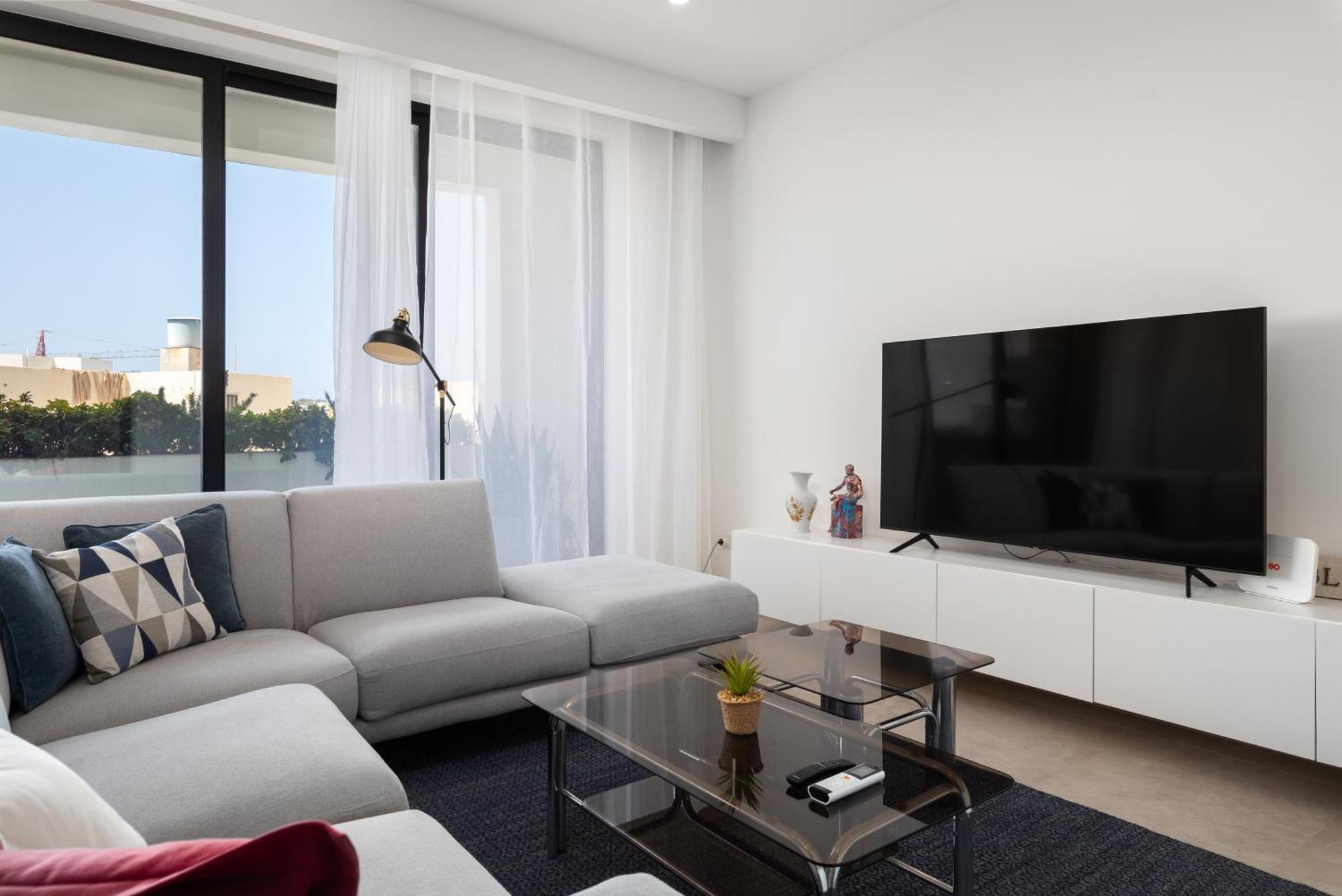 Modern 1Br Spacious Apartment With Terrace - Close To St Thomas Bay Марсаскала Екстер'єр фото